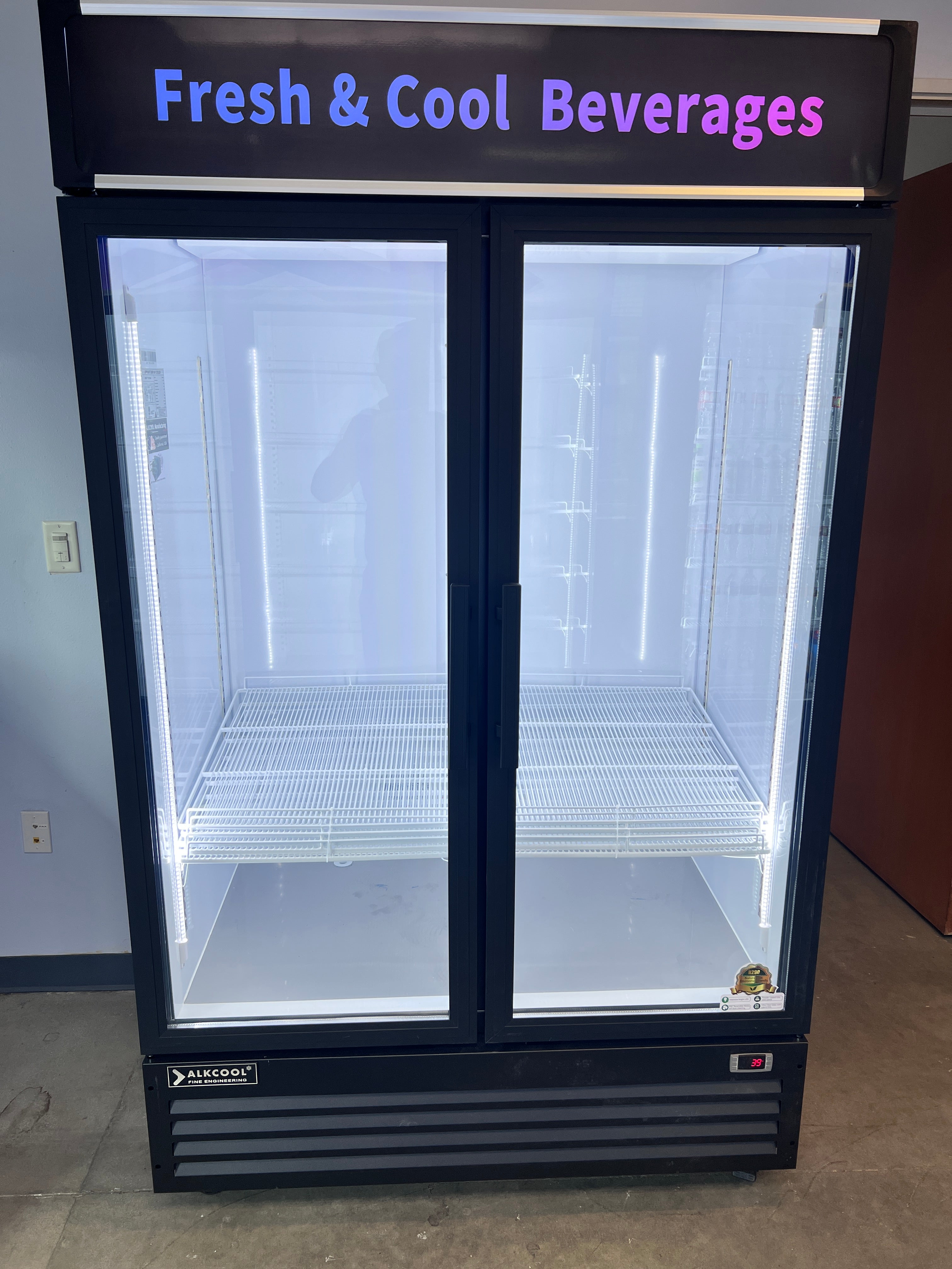 GDR47(H) ‎TWO SECTION Glass Door Merchandiser Refrigerator